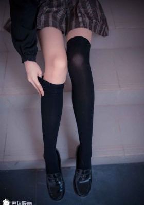 24小时日本WWW精品片_720完整视频观看