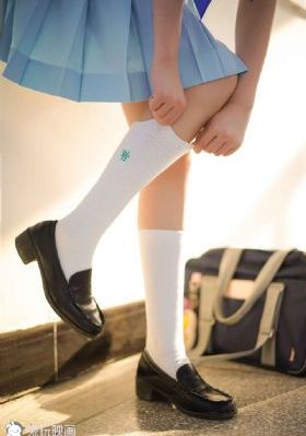 蜜桃tv在线二三区_720电影完整版在线观看