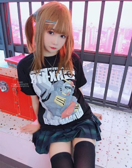 亚洲大胆人体_青苹果乐园免费高清观看